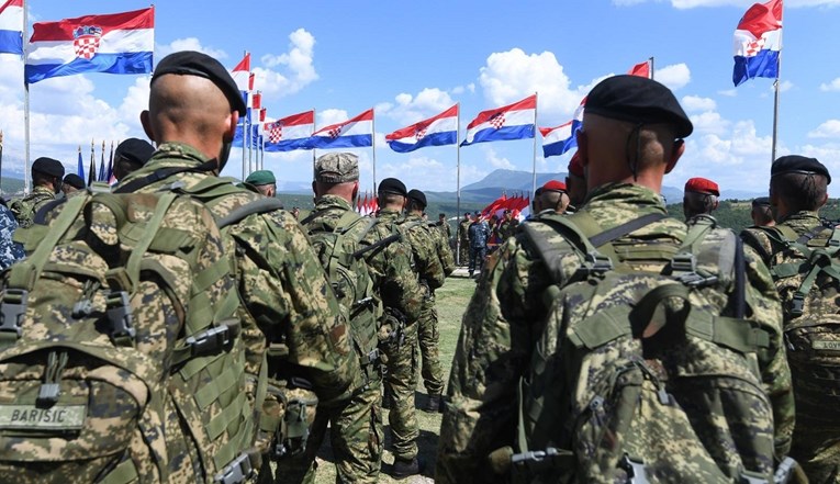Hrvatska nastavlja slati vojnike na Kosovo u mirovnu misiju
