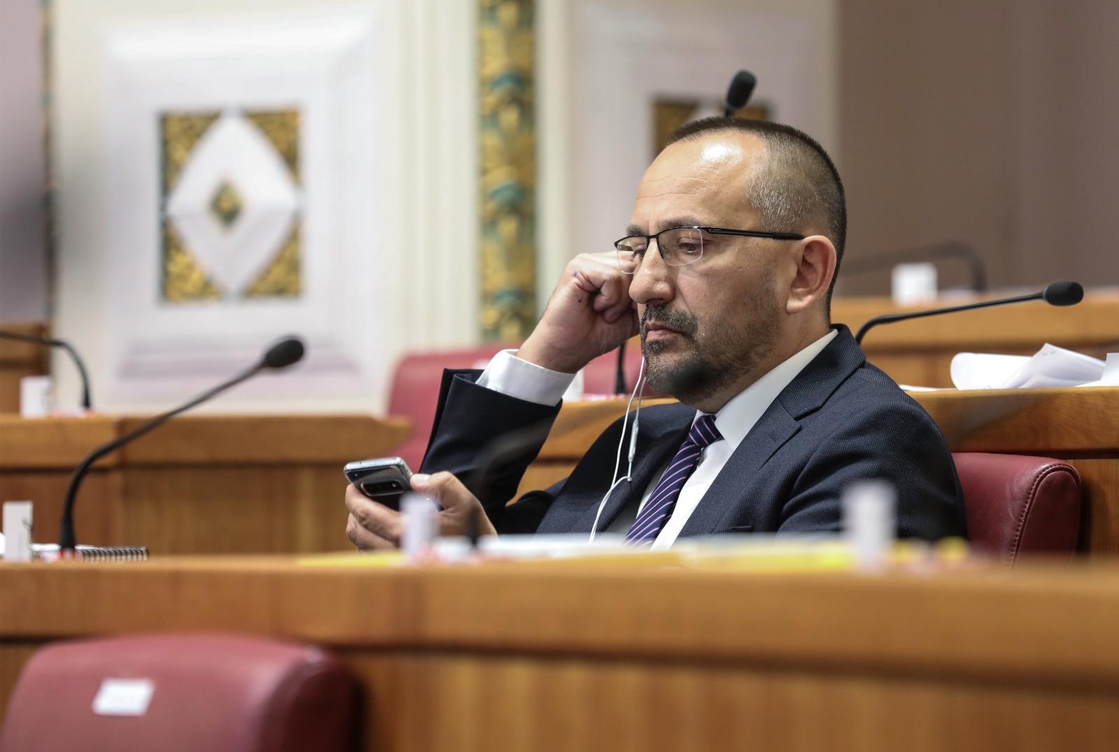 Zekanović: Stožer umjesto Božinovića treba voditi Marić