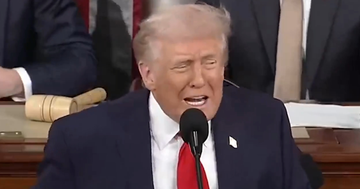Ovo je video koji je objavila Bijela kuća. Trump sat vremena ponavlja jednu riječ