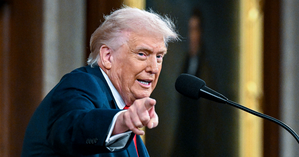 VIDEO Trump u govoru o stanju nacije proglasio "zlatno doba" Amerike