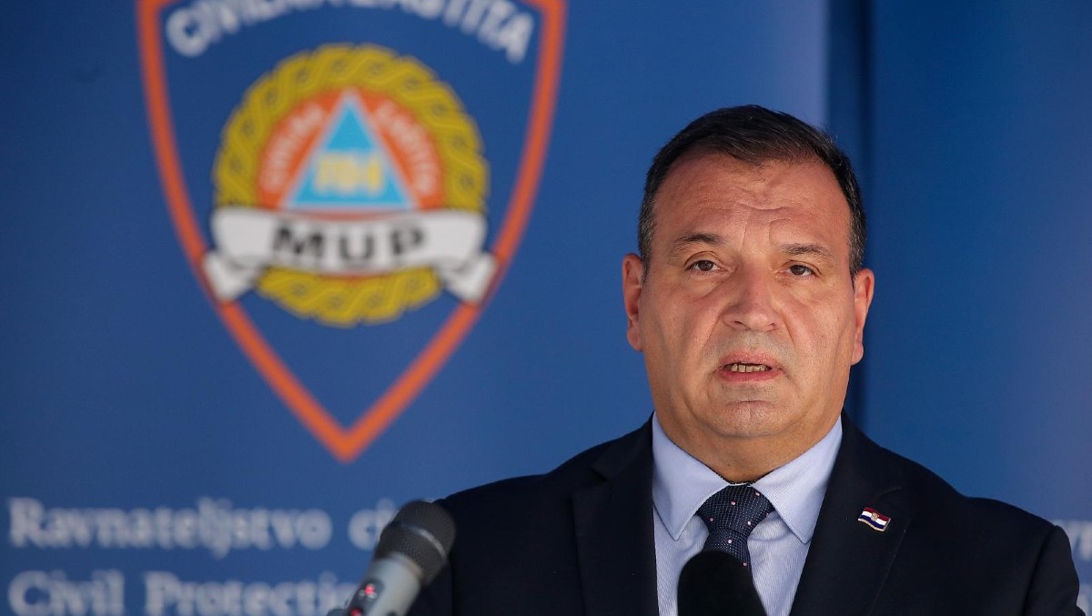 Beroš: Ako se situacija pogorša, nova aplikacija će postati obavezna