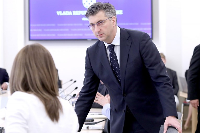 Plenković satima sastanči u vladi, večeras će se znati koga će smijeniti?