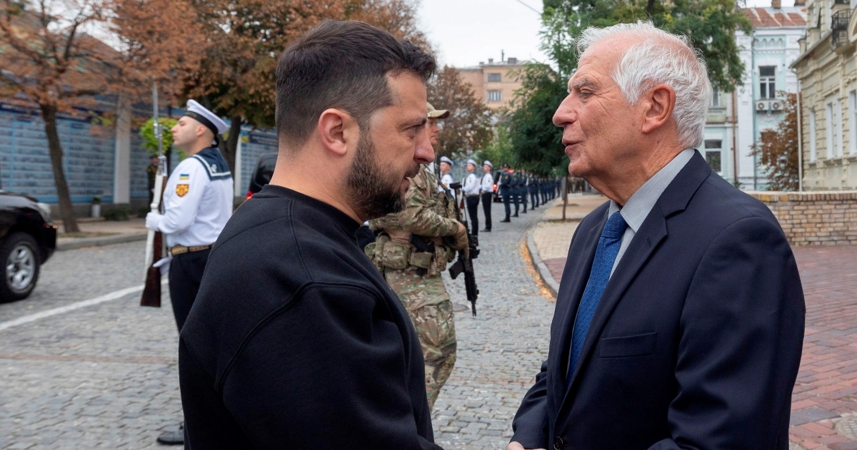 Šef EU diplomacije u Kijevu: Moramo Ukrajini dati bolje i veće oružje