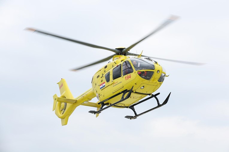 Teška nesreća kod Drniša: Jedan mrtav, više ozlijeđenih, jednog prevezao helikopter