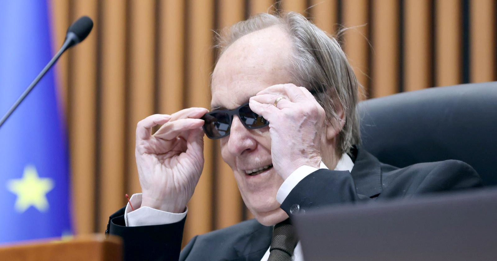 Furio Radin na sjednicu Sabora došao sa sunčanim naočalama