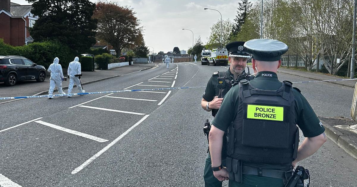 Napad auto-bombom u Belfastu, sumnja se na Novu IRA-u