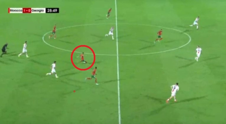 Pogledajte golčinu Marokanca s vlastite polovice uoči utakmice s Hrvatskom