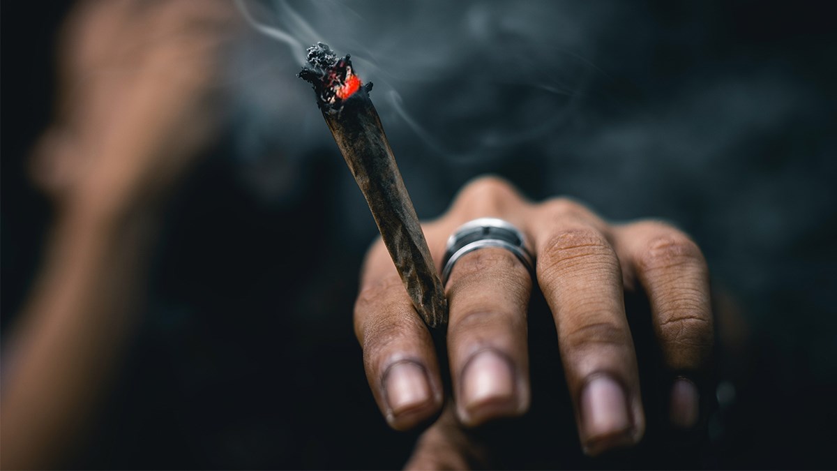 Istraživanja pokazuju da pušenje marihuane može naškoditi srcu