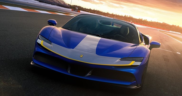 Ferrari otkrio kad će lansirati prvi električni model