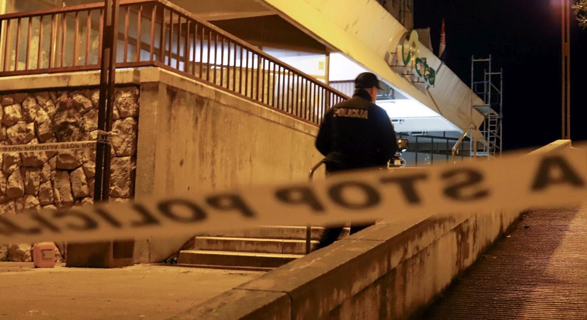 Sinoć u stanu u Splitu napao ženu. Uhvatio je rukom za vrat i gušio