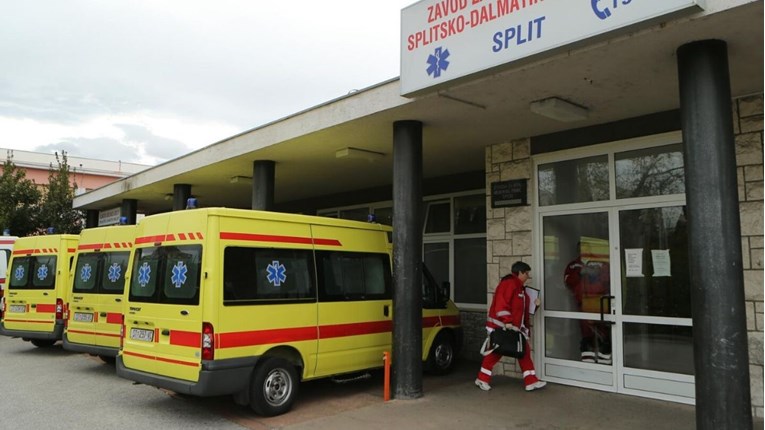 Sudar četiri auta u Splitu, više ljudi završilo u bolnici