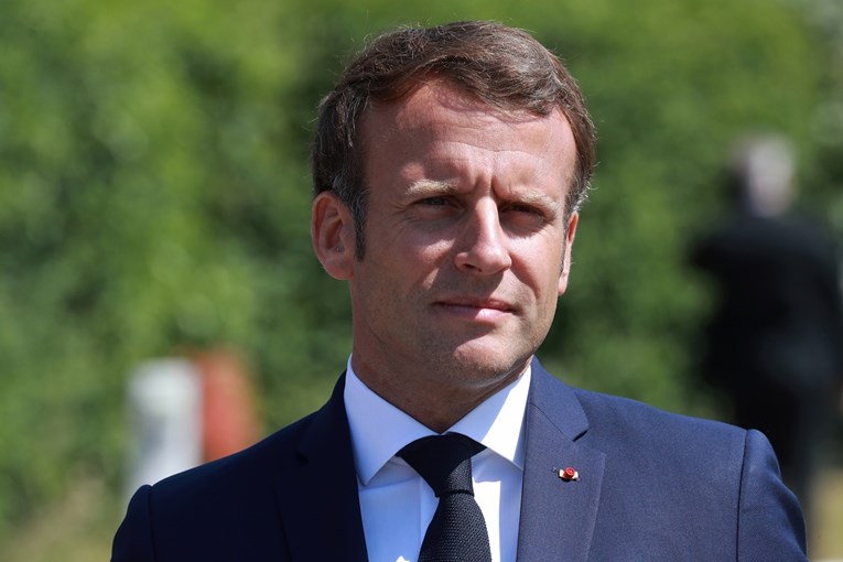 Macron se večeras obraća francuskoj javnosti zbog situacije s koronavirusom