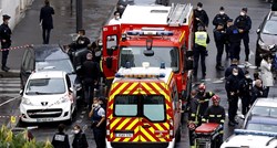 Napadač koji je sjekirom ozlijedio dvoje ljudi u Parizu: Cilj mi je bio Charlie Hebdo