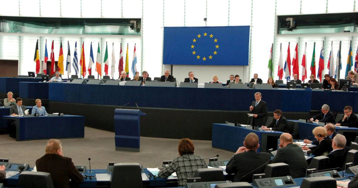 EU parlament nastavlja rad na carinskom sporazumu sa SAD-om