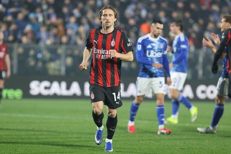 VIDEO Milan preokretom pobijedio Como u gostima i došao na tri boda od vodećeg Intera