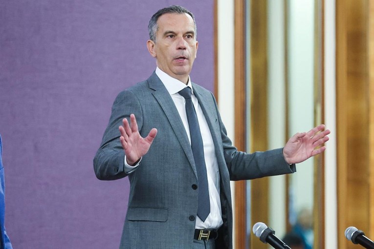 HNS-u su trebala skoro 24 sata da se oglasi o optužnici protiv Svetine. Evo što kažu