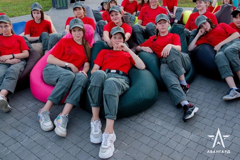 Prisilno brisanje identiteta: Mlade Ukrajince u kampovima pretvaraju u Ruse