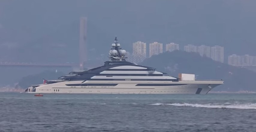 Megajahta jednog od najbogatijih ruskih oligarha pojavila se u Hong Kongu