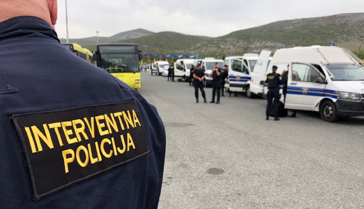 75 uhićenih na derbiju, nađena dva noža. Umalo sukob BBB-a i Torcide na odmorištu