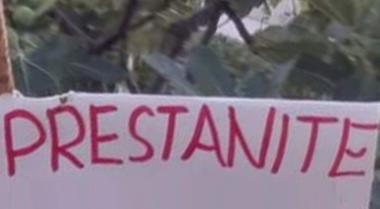 Urnebesni apel jednog Dalmatinca postao viralni hit: "Molim prestanite"