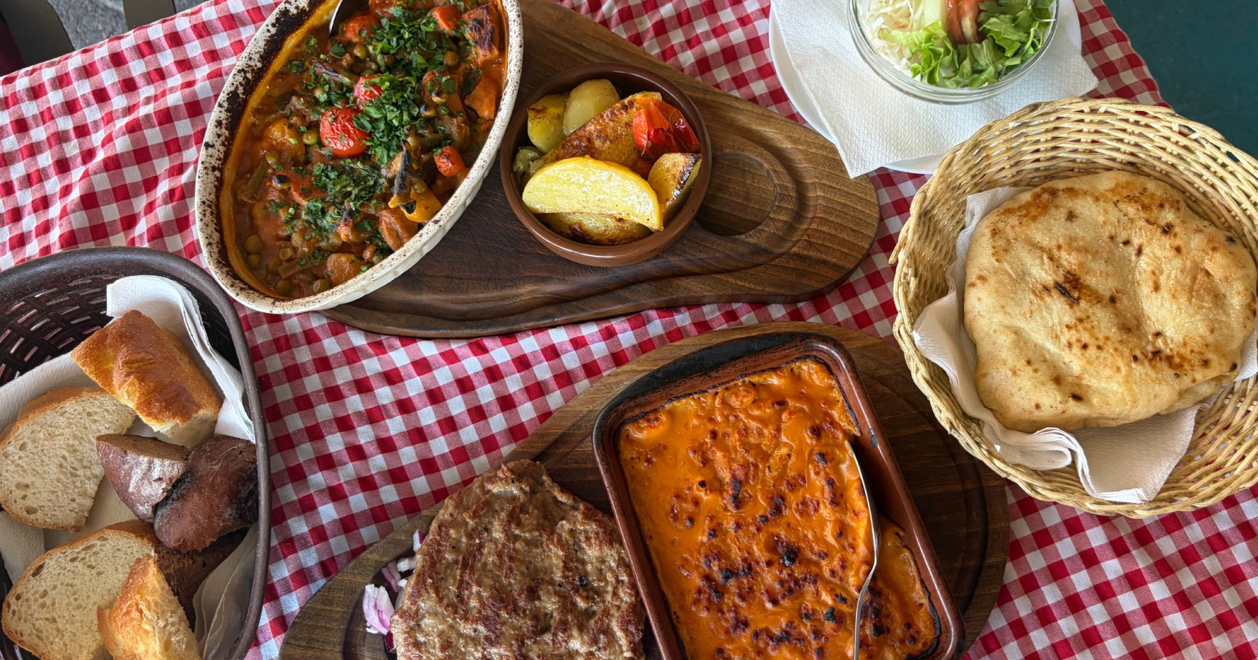 Makedonski restoran u Savskoj ima dobro gravče, no drugo jelo nas je osvojilo