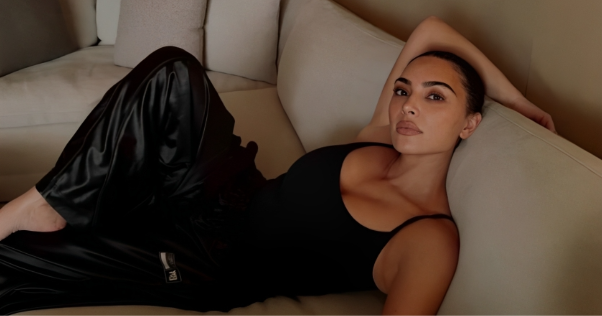 Kim Kardashian oživjela stil 2000-ih u bodiju i cargo hlačama