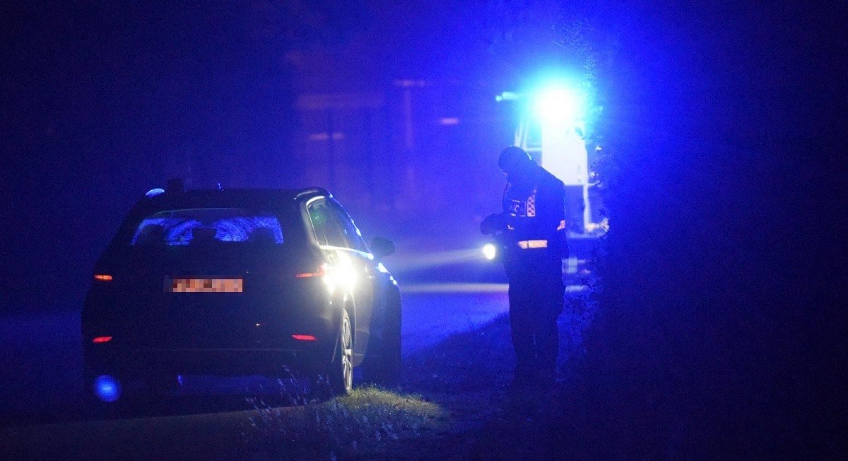 Autom sletio s ceste u naselju kod Zagreba, prevrnuo se i poginuo