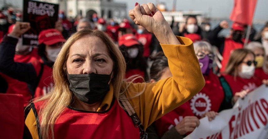 Tisuće prosvjednika u Istanbulu: "Vlada puni svoje džepove, a prazni naše"