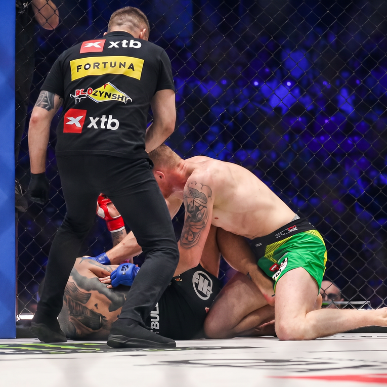 Hrvatski borac pobijedio Poljaka na debiju u KSW-u za 45 sekundi. Pogledajte nokaut