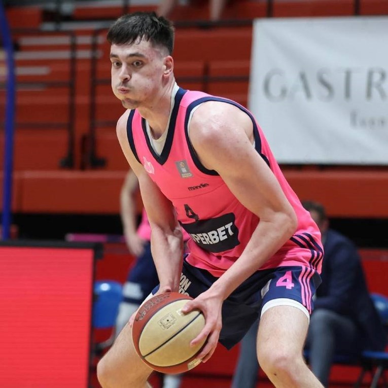 Hrvatski košarkaš potpisao s američkim sveučilištem. Evo koliko će zarađivati