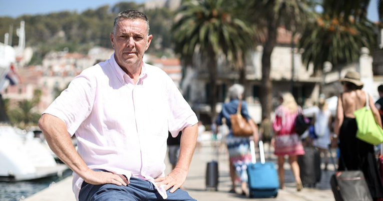 Dva mandata je vladao Hvarom. Objavio da ne ide po treći