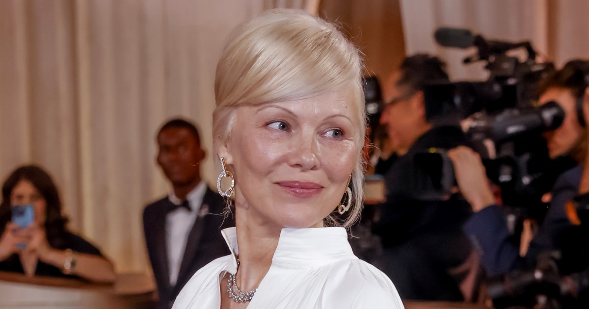Pamela Anderson na crvenom tepihu prekršila vlastitu odluku