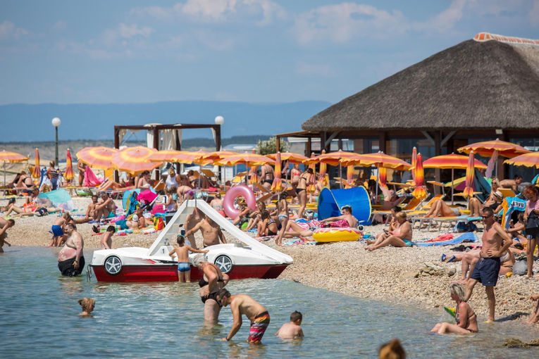 Hrvatska jako pala po kvaliteti mora za kupanje. Doznali smo zašto