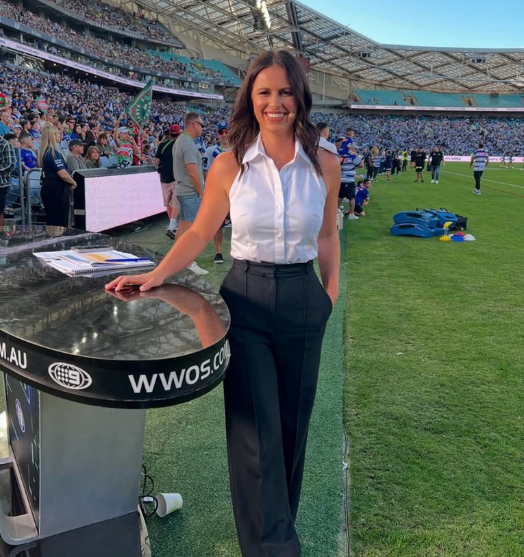 Novinarka se ispričala nakon što se pijana valjala po snijegu: "Nisam večerala"