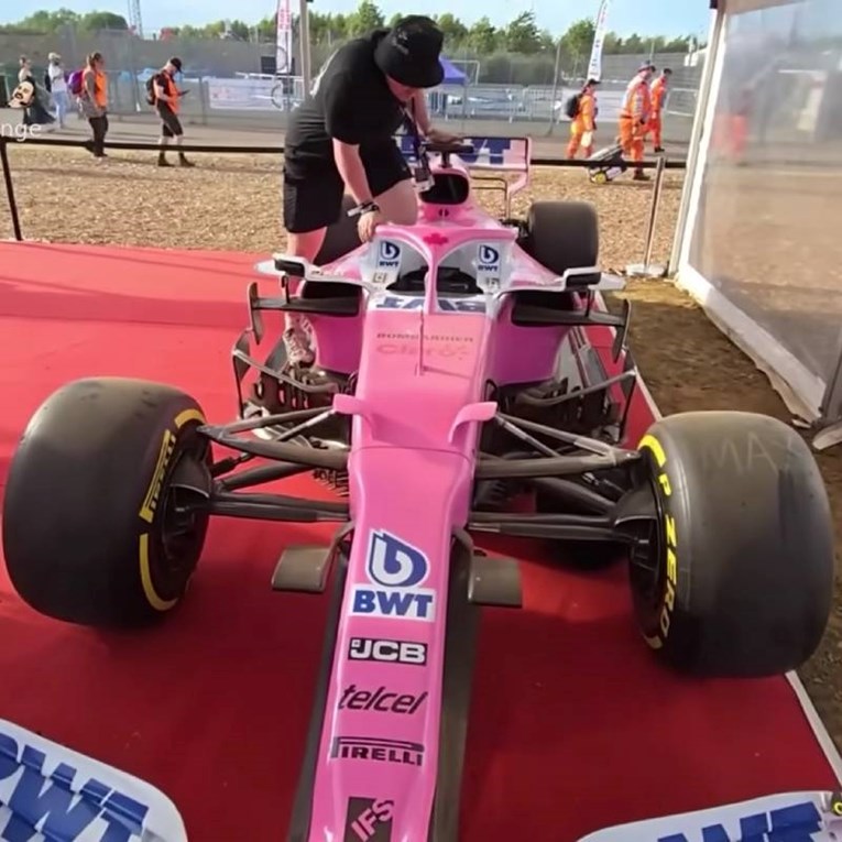 VIDEO YouTuber uhićen jer je oštetio F1 bolid? "Bio sam u betonskoj ćeliji 15 sati"