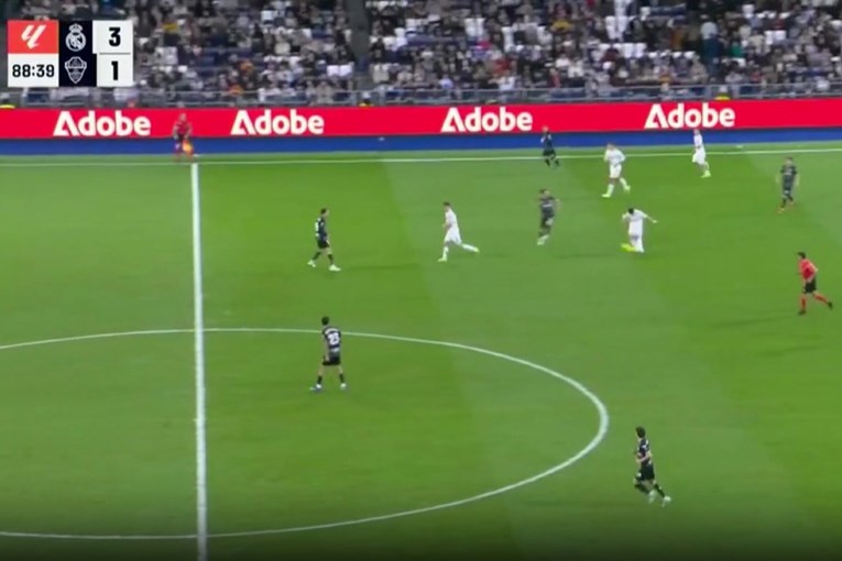 Je li ovo gol godine? Pogledajte odakle je zabila zvijezda Reala