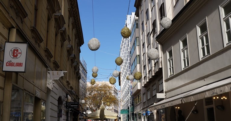 FOTO Zagreb je ukrašen pred Božić, Advent uskoro počinje