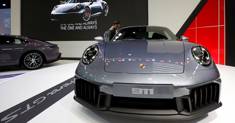 Oštro pala dobit Porschea