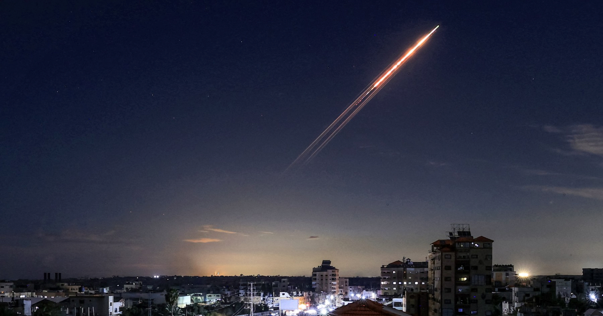 Eksplozije u Dubaiju i Abu Dhabiju, srušen američki F-15. Pogođena baza na Cipru