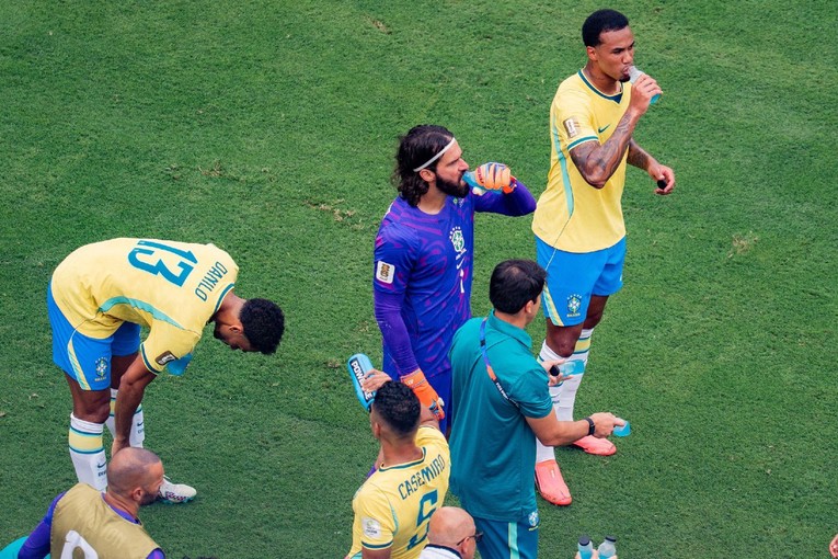 Hidracijske pauze postale su biznis. FIFA ih ne planira ukinuti