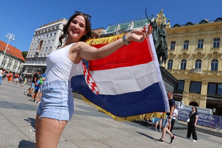 Hrvatska prvi put obilježava Dan hrvatske zastave