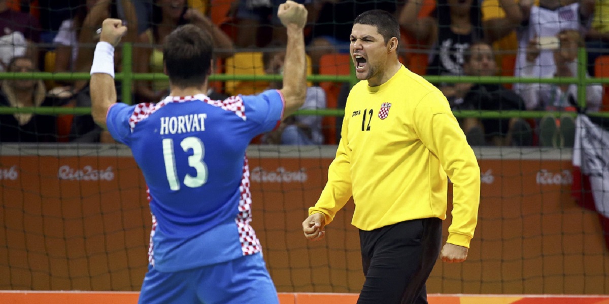 Vraća se kao prvi golman Hrvatske. U život i rukomet se čudesno vratio 2009.