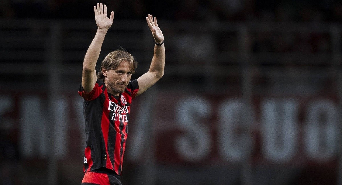 Gazzetta: Modrić pobijedio mladog asa. Večeras je starter Milana u prvom kolu Serie A