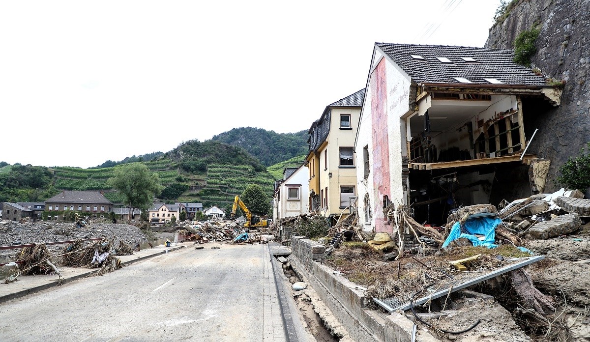 Poduzetnik iz Njemačke skupio 30.000 eura za žrtve poplave i krenuo čistiti