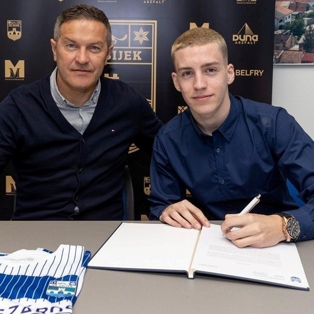 Prije dvije godine htjeli su ga Hajduk, Dinamo i Bayern. Sada potpisuje za Bijele