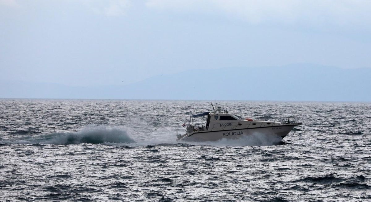 Pomorska policija na Kvarneru zatekla 27 glisera koji su nedopušteno vozili uz obalu