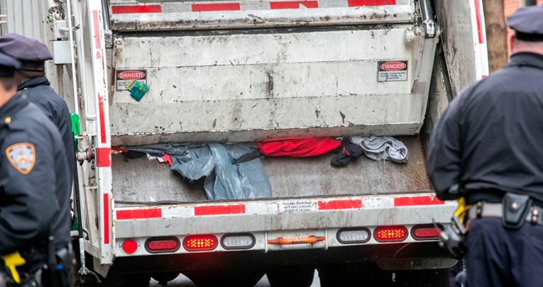 Amerikanka upala u smetlarski kamion, preživjela četiri prešanja smeća