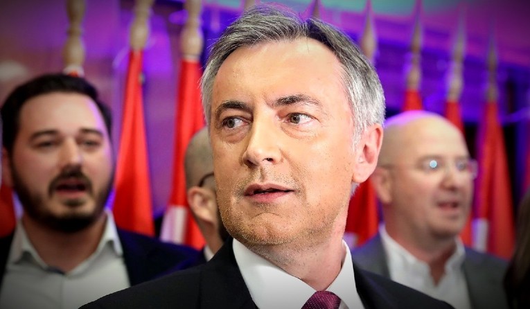 Škoro se oglasio na Fejsu, spominje parlamentarne izbore