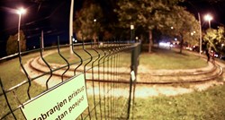 Obitelj iz Zagreba stavila ogradu na okretište tramvaja, redari je uklonili