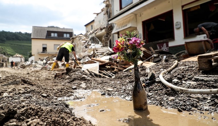 Najnovije brojke: U poplavama u Njemačkoj poginulo 180 ljudi, 150 se smatra nestalima